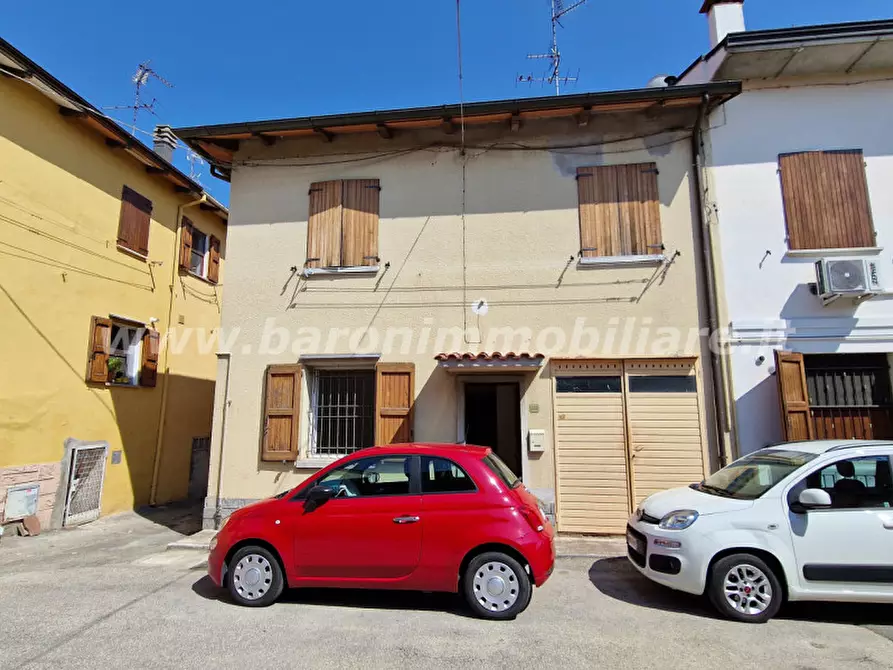 Immagine 1 di Villetta a schiera in vendita  in Via Emilia, 222 a Anzola Dell'emilia
