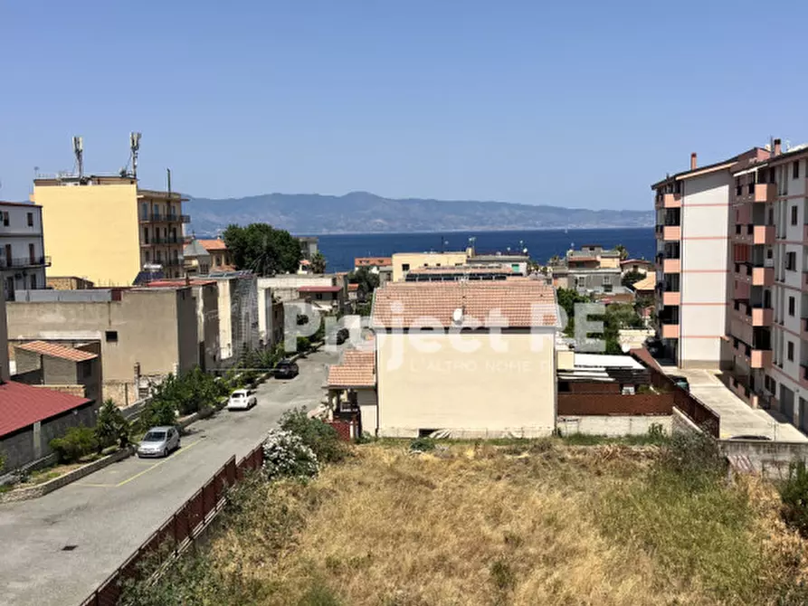 Immagine 1 di Appartamento in vendita  a Reggio Di Calabria