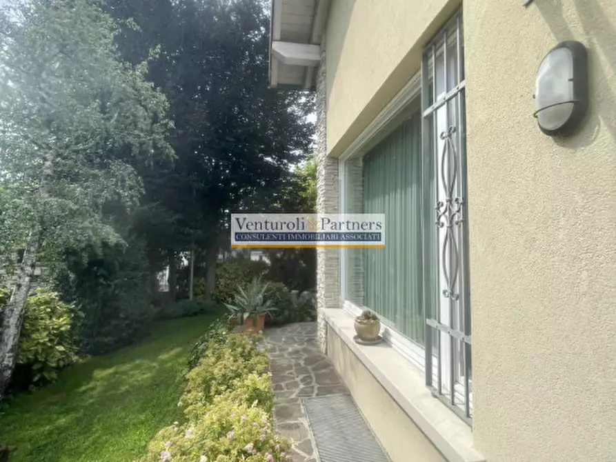 Immagine 12 di Villa in vendita  in Via Salvo D'Acquisto a Mazzano