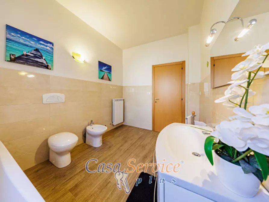 Immagine 29 di Villa in vendita  in Via Supersano a Casarano