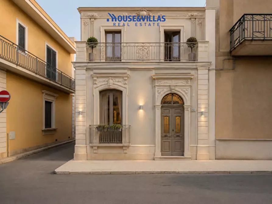 Immagine 2 di Casa indipendente in vendita  in Via Galileo Galilei a Avola