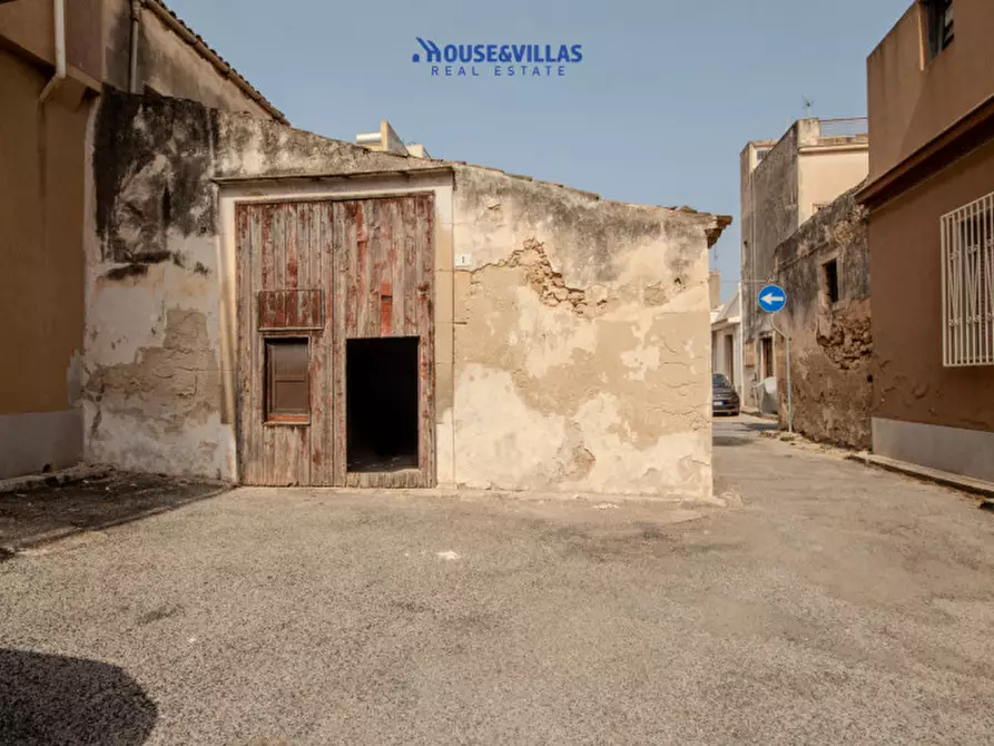 Immagine 3 di Casa indipendente in vendita  in Via Galileo Galilei a Avola
