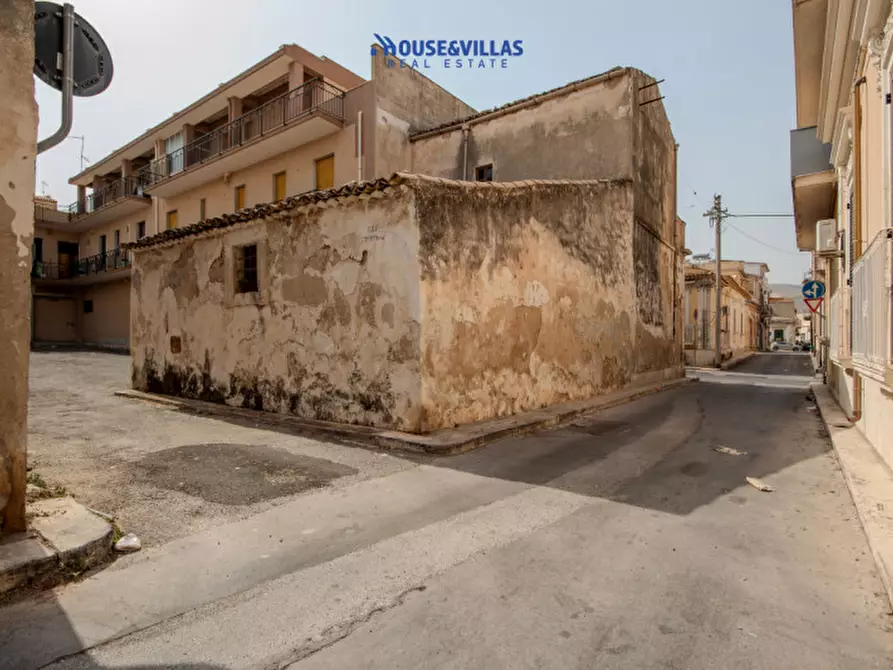Immagine 6 di Casa indipendente in vendita  in Via Galileo Galilei a Avola