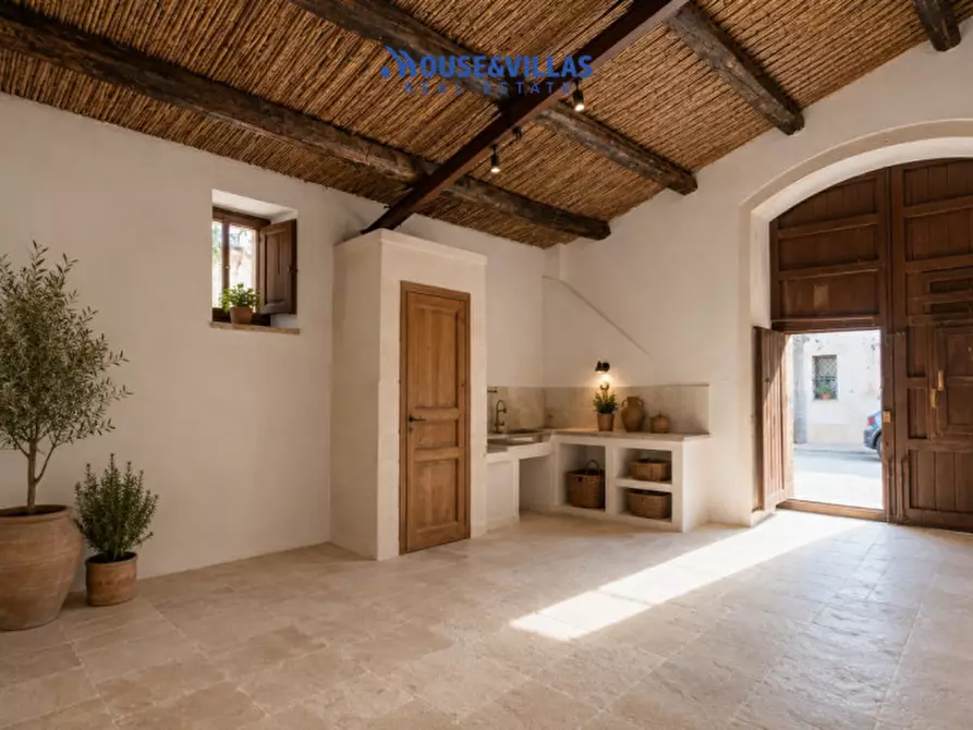 Immagine 10 di Casa indipendente in vendita  in Via Galileo Galilei a Avola