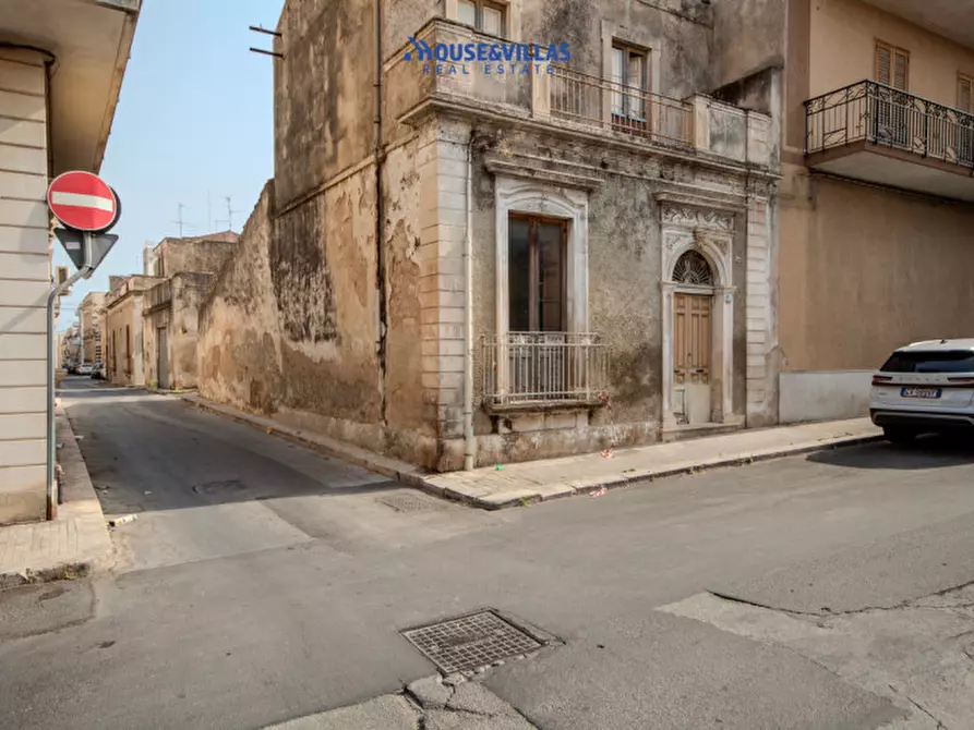 Immagine 27 di Casa indipendente in vendita  in Via Galileo Galilei a Avola