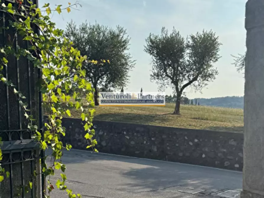 Immagine 3 di Rustico / casale in vendita  in via Vallone della selva a San Felice Del Benaco