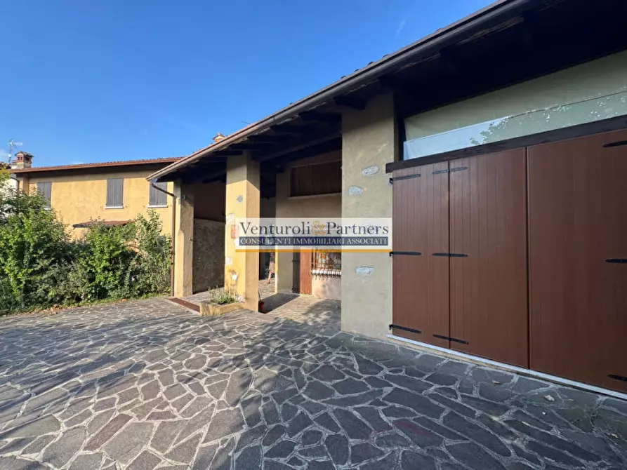 Immagine 8 di Rustico / casale in vendita  in via Vallone della selva a San Felice Del Benaco