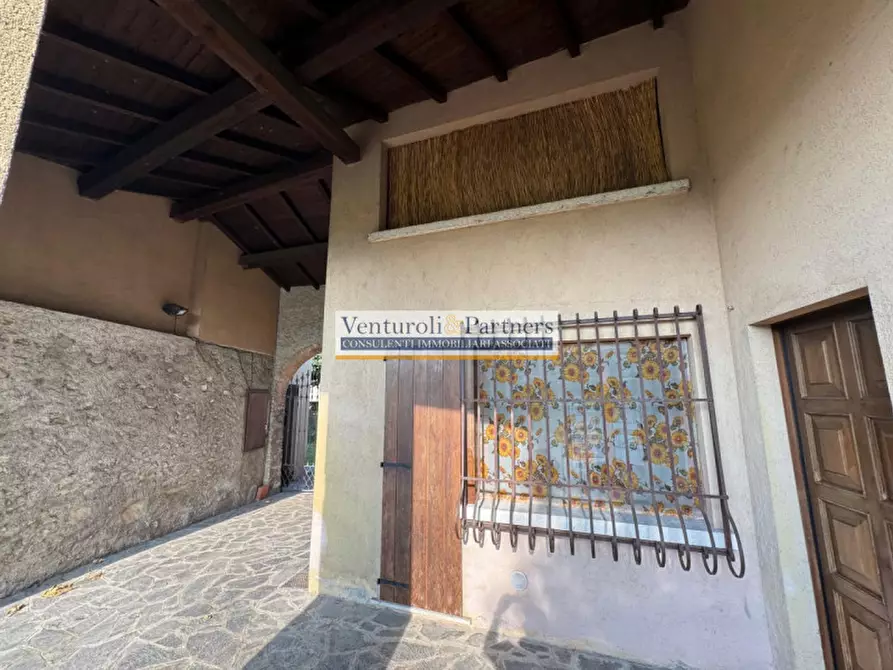 Immagine 10 di Rustico / casale in vendita  in via Vallone della selva a San Felice Del Benaco