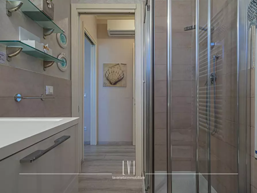 Immagine 18 di Appartamento in vendita  in Via Firenze 19 a Caorle