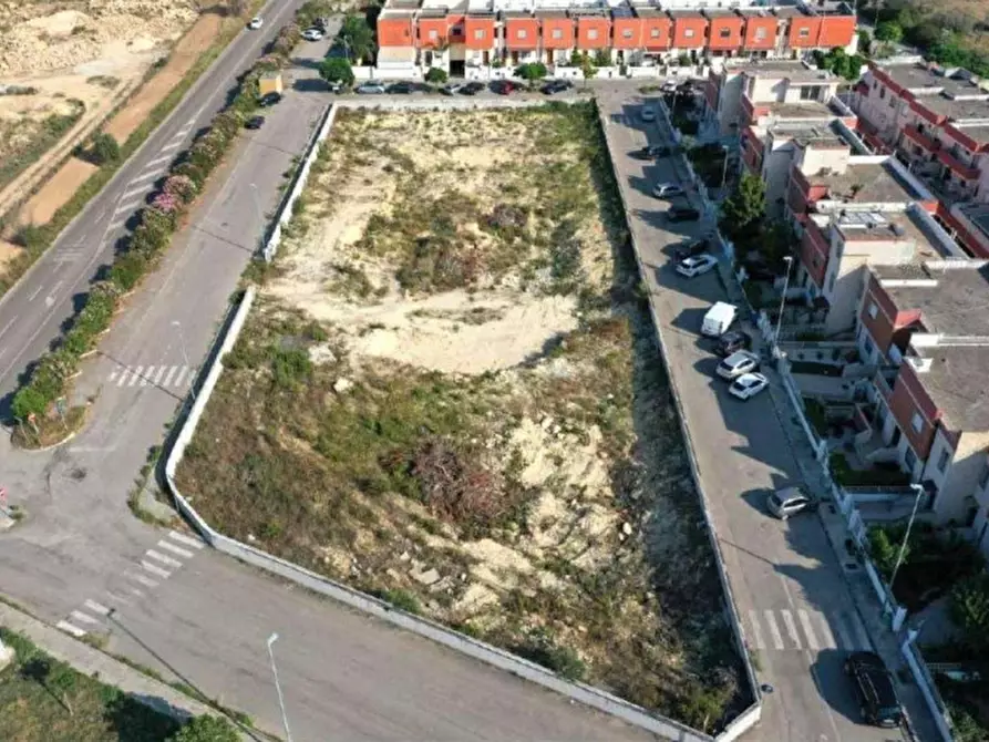 Immagine 1 di Terreno in vendita  in Via Armando Corona, 73020 Cavallino LE, Italia a Cavallino