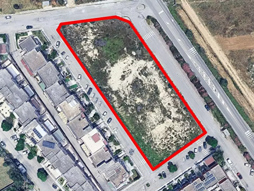 Immagine 2 di Terreno in vendita  in Via Armando Corona, 73020 Cavallino LE, Italia a Cavallino