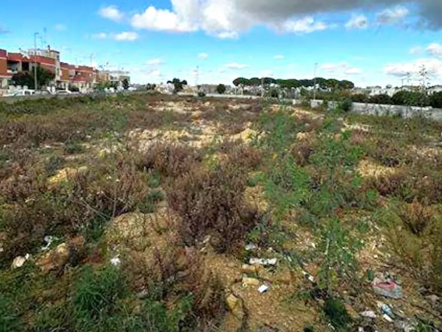 Immagine 3 di Terreno in vendita  in Via Armando Corona, 73020 Cavallino LE, Italia a Cavallino