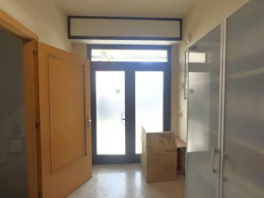 Immagine 9 di Magazzino in vendita  in Via Sant'Andrea, 91-133, 76011 Bisceglie BT, Italia a Bisceglie