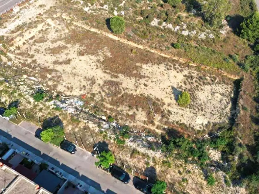 Immagine 1 di Terreno in vendita  in Via Pantaleo Ingusci, 73020 Cavallino LE, Italia a Cavallino