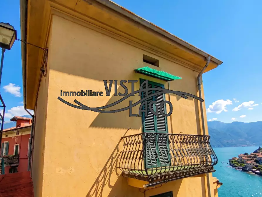 Immagine 3 di Villa in vendita  in Via Santa Marta Carate Urio, 40 a Carate Urio