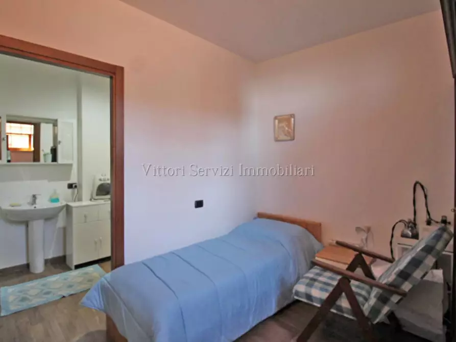 Immagine 13 di Casa bifamiliare in vendita  in via passeggio garibaldi a Torrita Di Siena