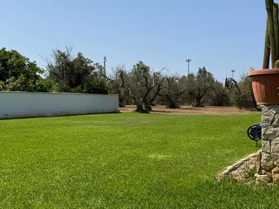 Immagine 4 di Villa in vendita  in Strada Vicinale Fiusco a Tuglie