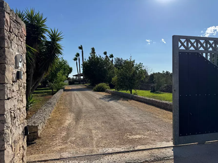 Immagine 21 di Villa in vendita  in Strada Vicinale Fiusco a Tuglie