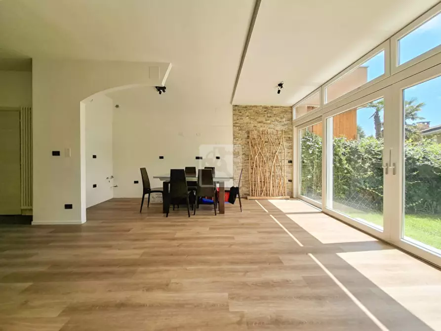Immagine 8 di Appartamento in vendita  a Riva Del Garda