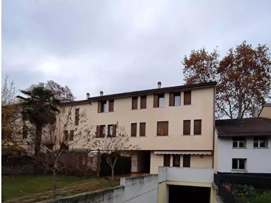 Immagine 5 di Appartamento in vendita  in Via Schiavonesca 5 a Nervesa Della Battaglia