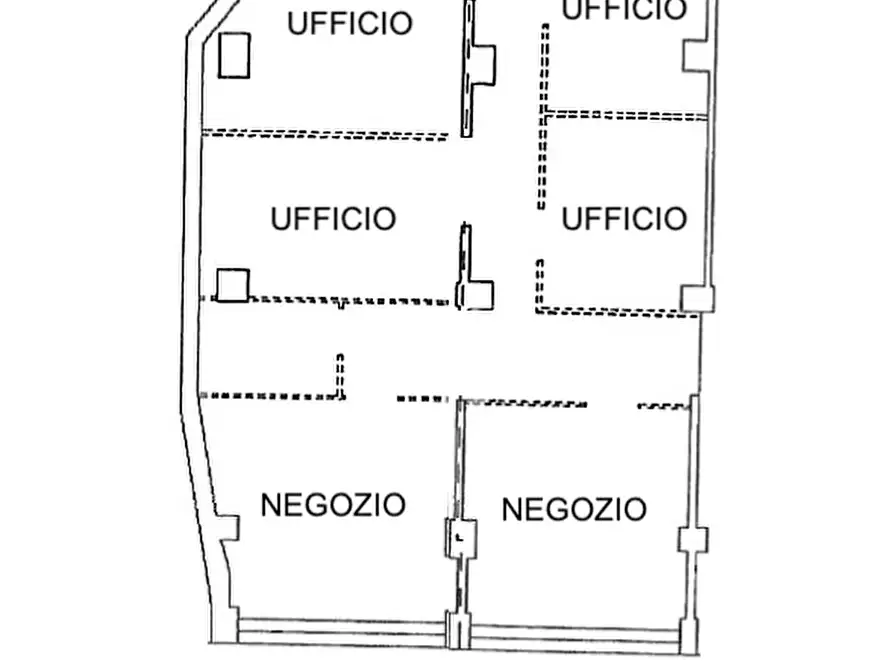 Immagine 1 di Negozio in affitto  in via cesare battisti a Cesena
