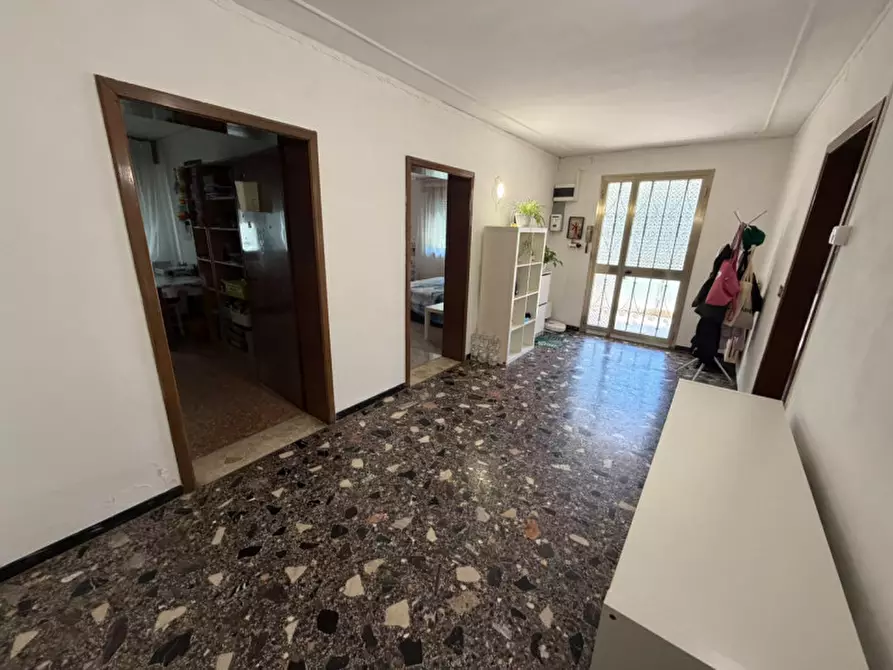 Immagine 11 di Casa bifamiliare in vendita  in Via Capitanio a Spinea