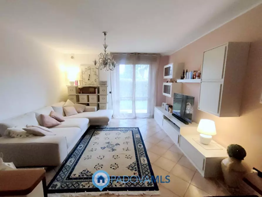 Immagine 1 di Appartamento in vendita  in Via San Leopoldo a Noventa Padovana