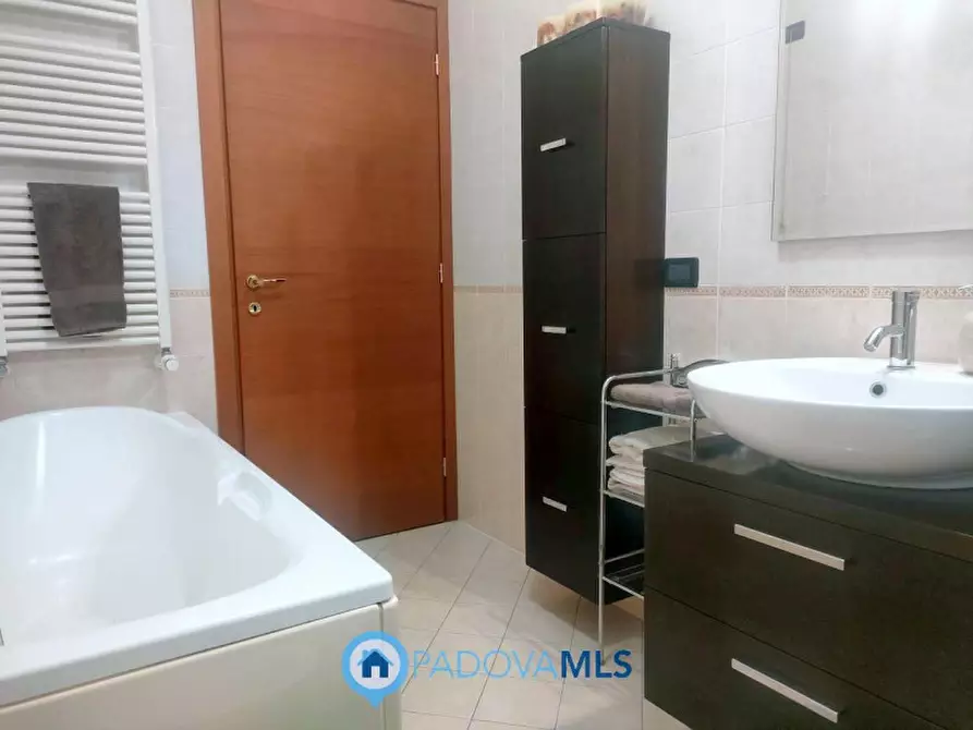 Immagine 19 di Appartamento in vendita  in Via San Leopoldo a Noventa Padovana