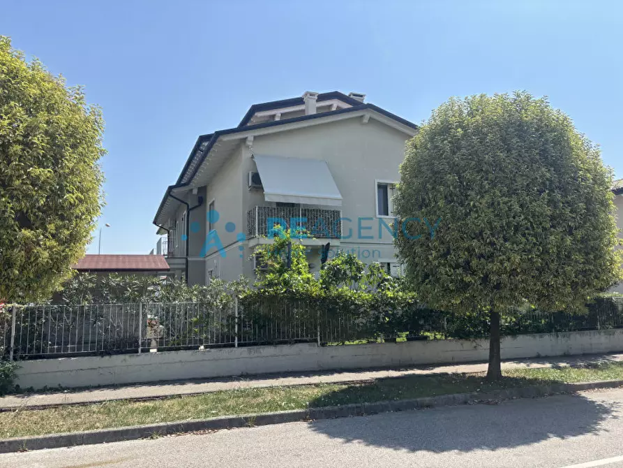 Immagine 21 di Appartamento in vendita  in Via Andrea Palladio 76 a Brogliano