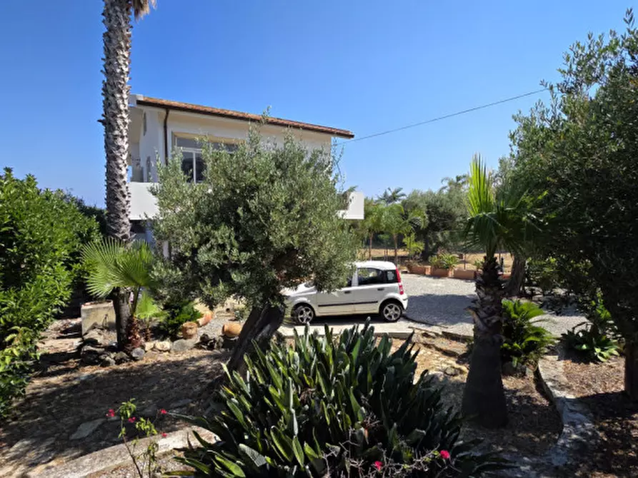 Immagine 4 di Villa in vendita  in via salita monte trino a Milazzo
