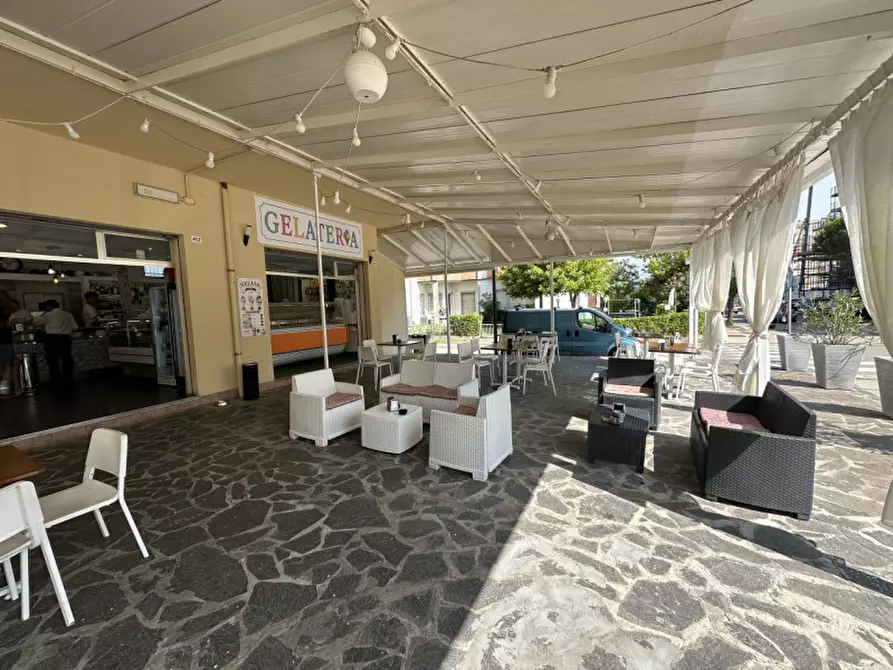 Immagine 9 di Attività commerciale in vendita  in Viale Romagna 412 a Ravenna