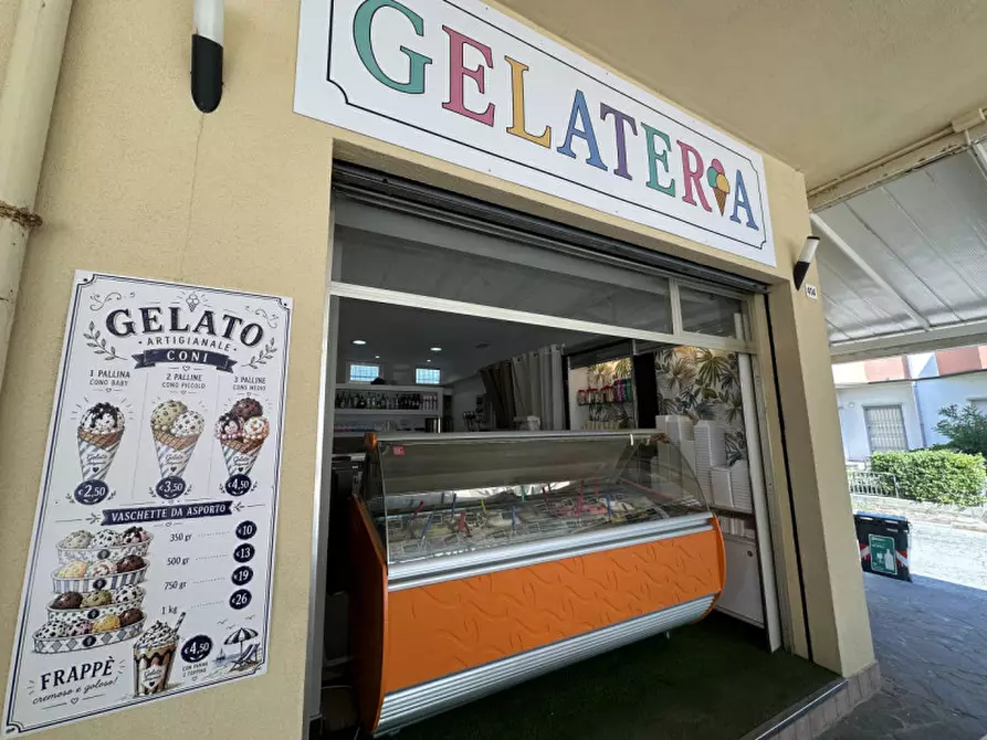 Immagine 11 di Attività commerciale in vendita  in Viale Romagna 412 a Ravenna