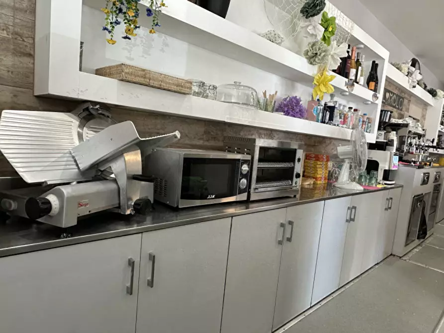 Immagine 22 di Attività commerciale in vendita  in Viale Romagna 412 a Ravenna