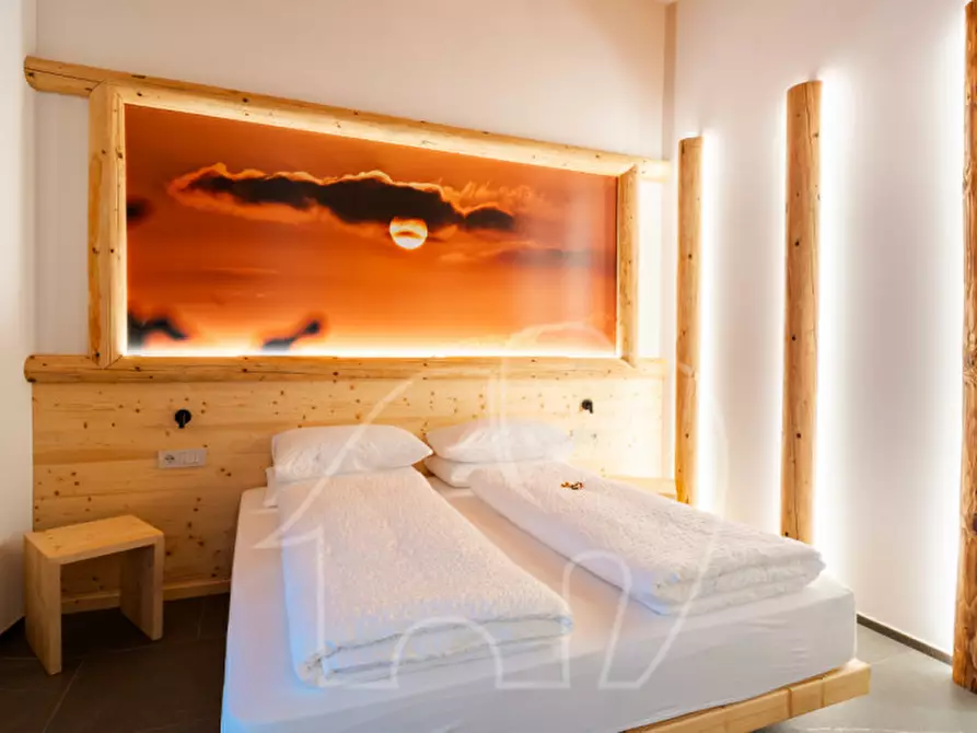 Immagine 5 di Hotel in vendita  a Cavareno