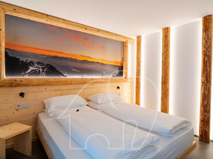 Immagine 10 di Hotel in vendita  a Cavareno