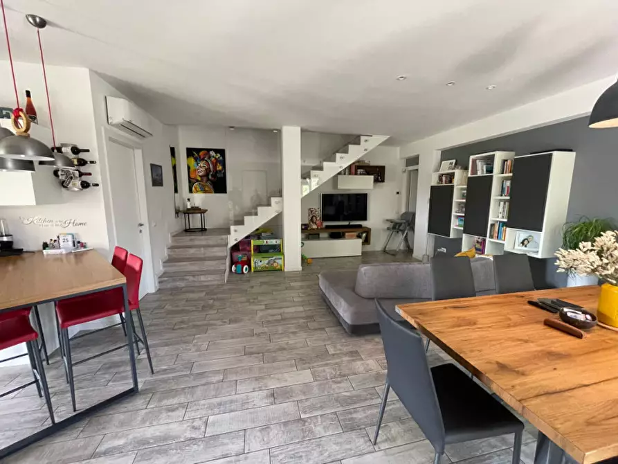 Immagine 1 di Casa quadrifamiliare in vendita  in Via Ludovico Pastò a Albignasego