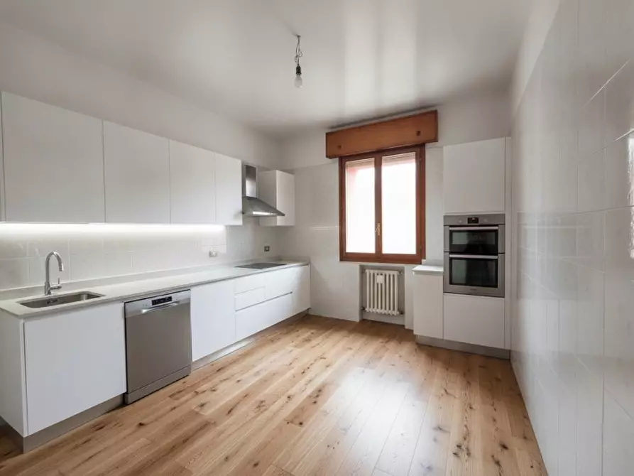 Immagine 9 di Appartamento in vendita  in Via Ercole Lelli a Bologna