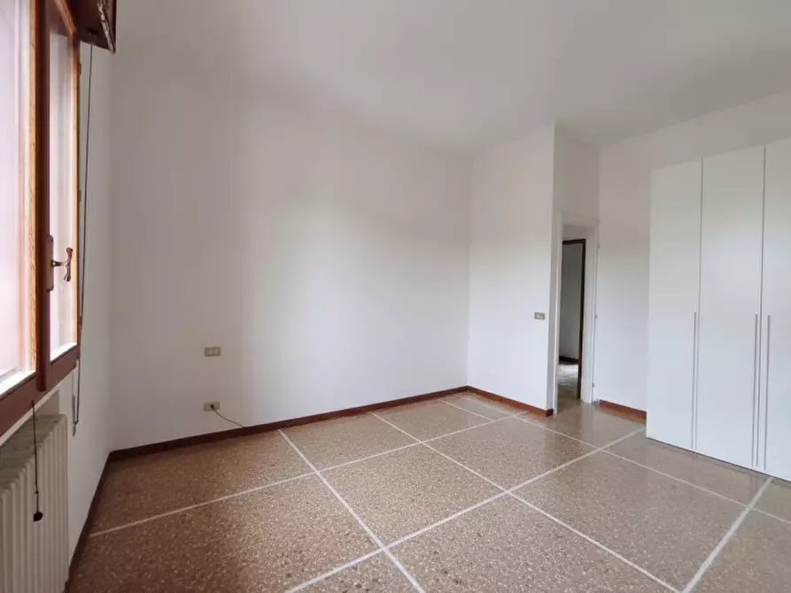 Immagine 11 di Appartamento in vendita  in Via Ercole Lelli a Bologna
