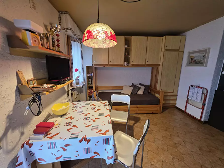 Immagine 2 di Appartamento in vendita  a Viola