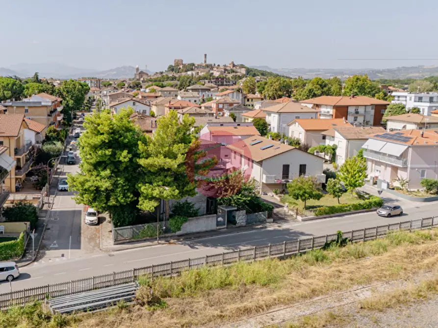 Immagine 2 di Casa bifamiliare in vendita  a Santarcangelo Di Romagna