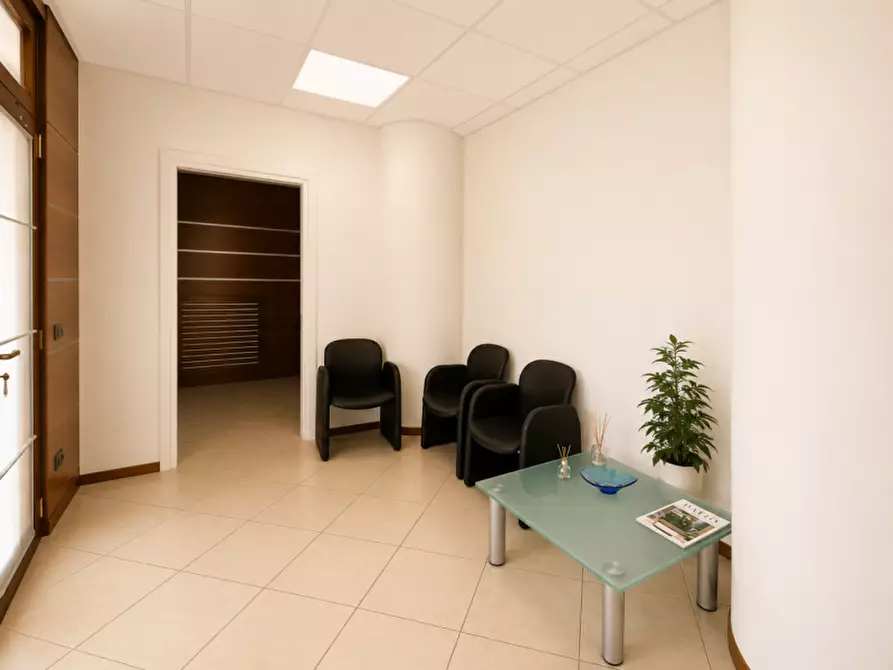 Immagine 17 di Ufficio in affitto  in Via Silvio Pellico a Treviso