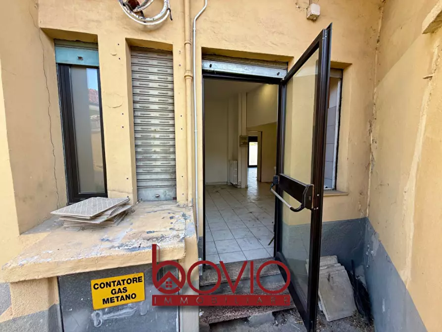 Immagine 23 di Negozio in vendita  in STRADA SAN MAURO N°90 a Torino