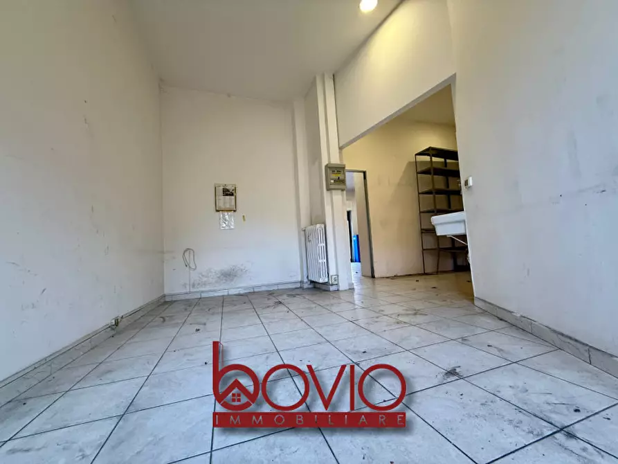 Immagine 25 di Negozio in vendita  in STRADA SAN MAURO N°90 a Torino