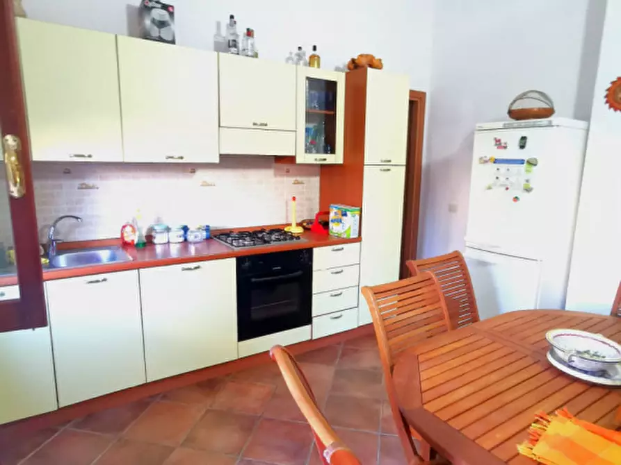 Immagine 5 di Appartamento in vendita  in pietragrande a Montauro
