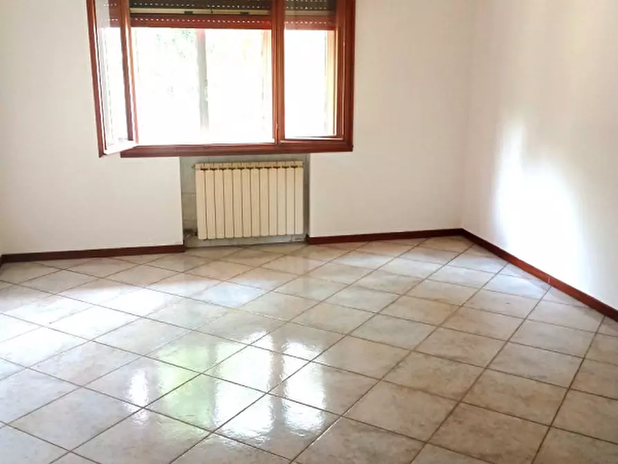 Immagine 2 di Appartamento in vendita  in Via Carlo Rosselli a Mirano