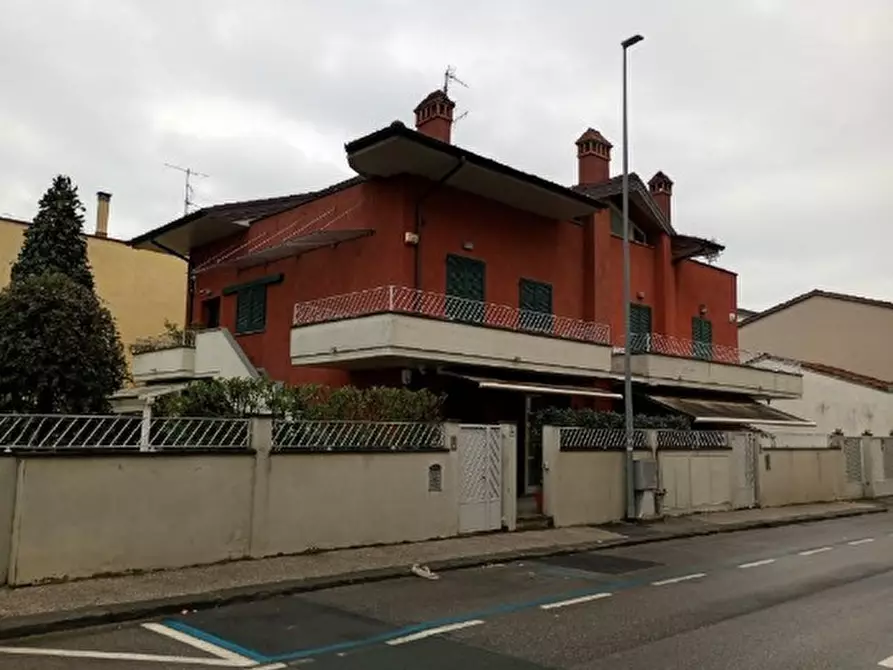 Immagine 4 di Appartamento in vendita  in V. Compagnetto da Prato, 6, 59100 Prato PO, Italia a Prato