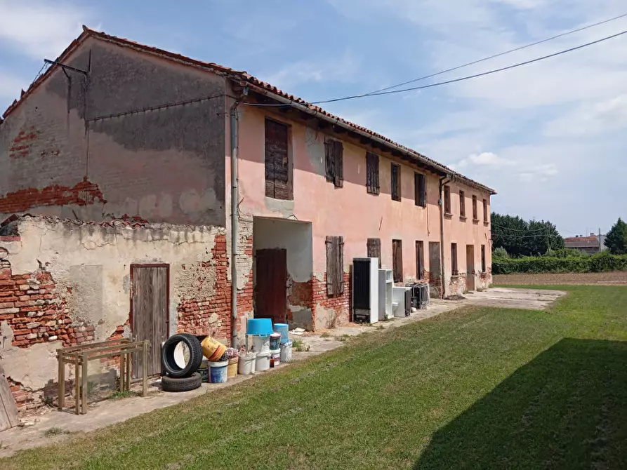 Immagine 2 di Rustico / casale in vendita  in Via Ramo Sant'Ambrogio a Trebaseleghe
