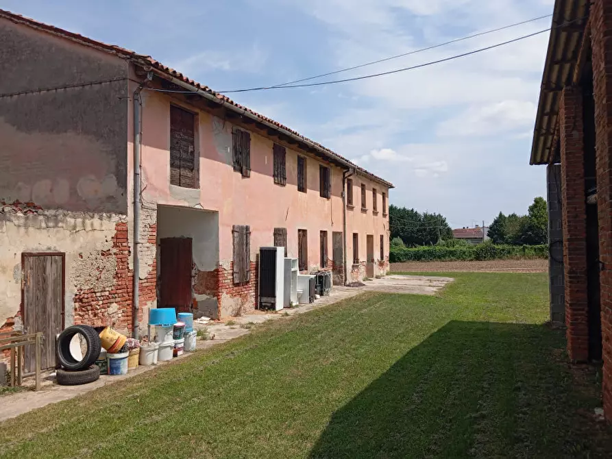 Immagine 3 di Rustico / casale in vendita  in Via Ramo Sant'Ambrogio a Trebaseleghe
