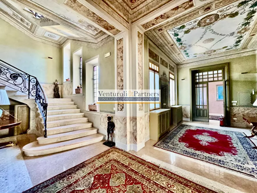 Immagine 4 di Palazzo in vendita  in Via Malocco Sotto 32 a Lonato del Garda