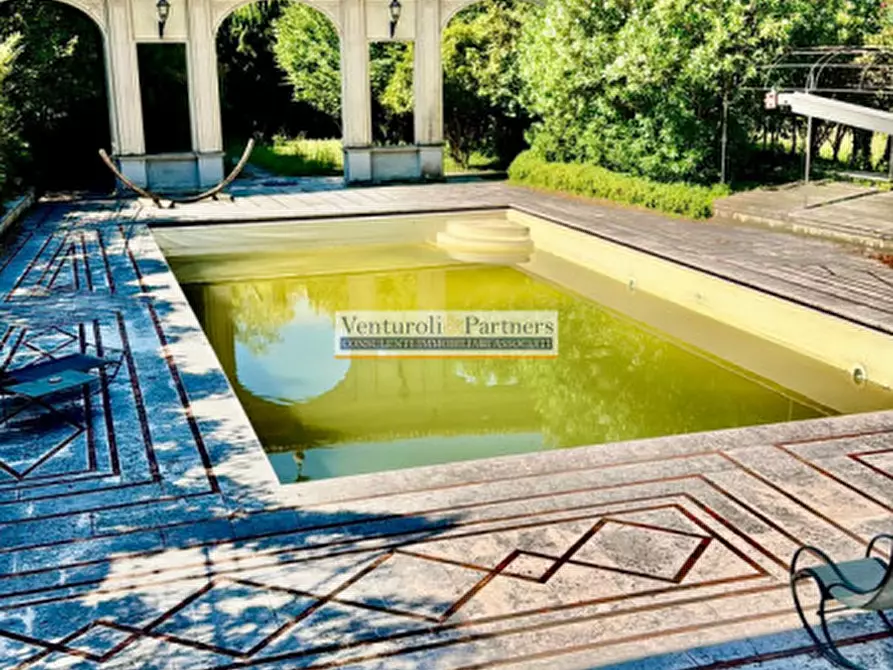 Immagine 25 di Palazzo in vendita  in Via Malocco Sotto 32 a Lonato del Garda